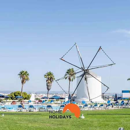 #220 Windmill Hill By Holidays *