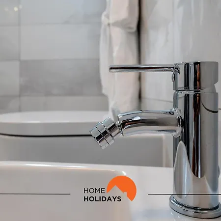 #220 Windmill Hill By Holidays Casa vacanze *