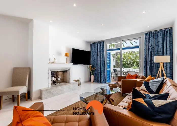 #220 Windmill Hill By Holidays