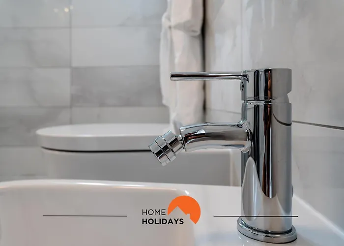 #220 Windmill Hill By Holidays 度假居 *