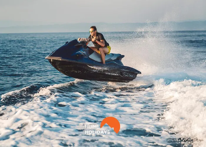 #220 Windmill Hill By Holidays *