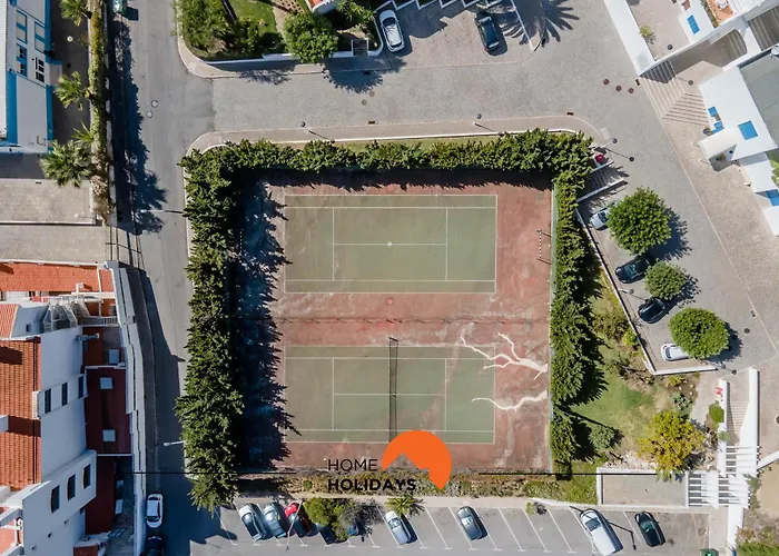 #220 Windmill Hill By Holidays *